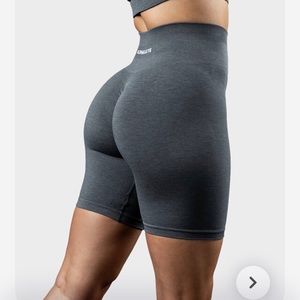 Alphalete Amplify Biker Shorts - Titanium Sz-Small